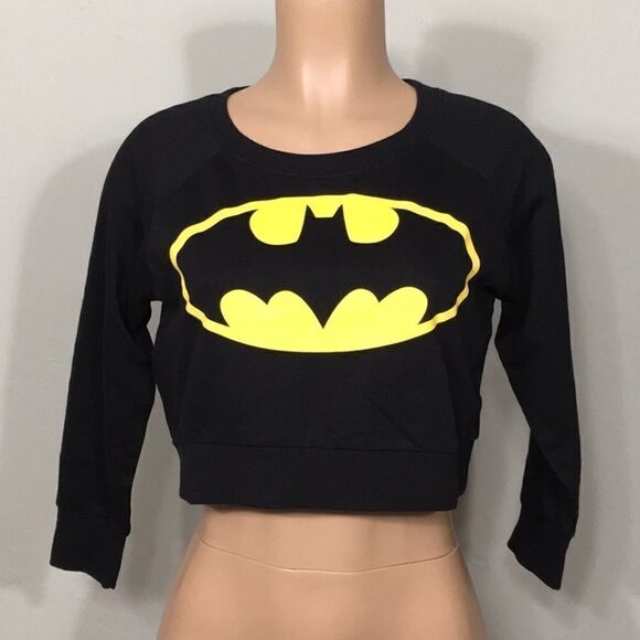 New. BATMAN crop sweatshirt.  3/4 length sleeve. NWOT - Picture 1 of 5